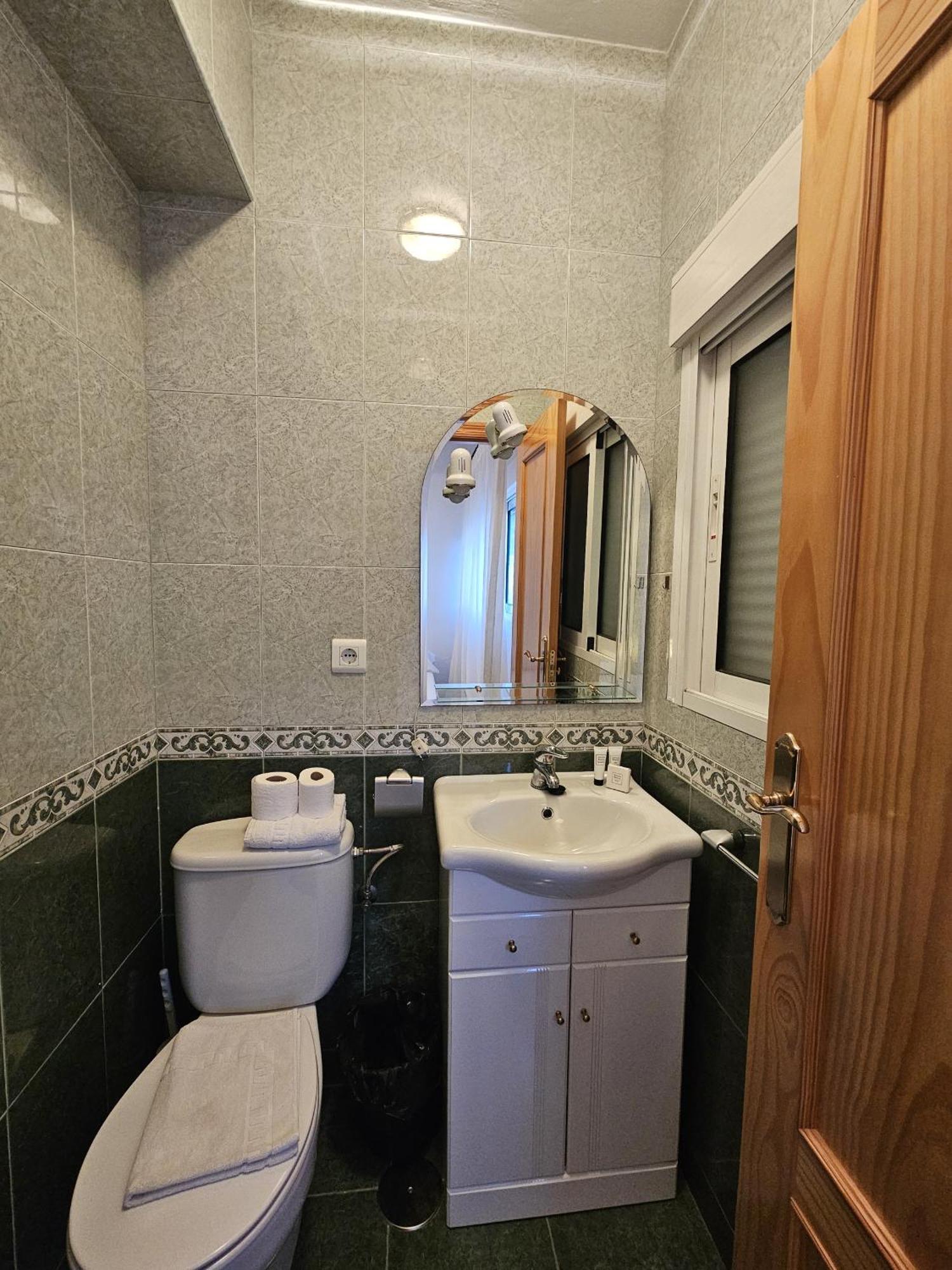 Angeles If Apartment *